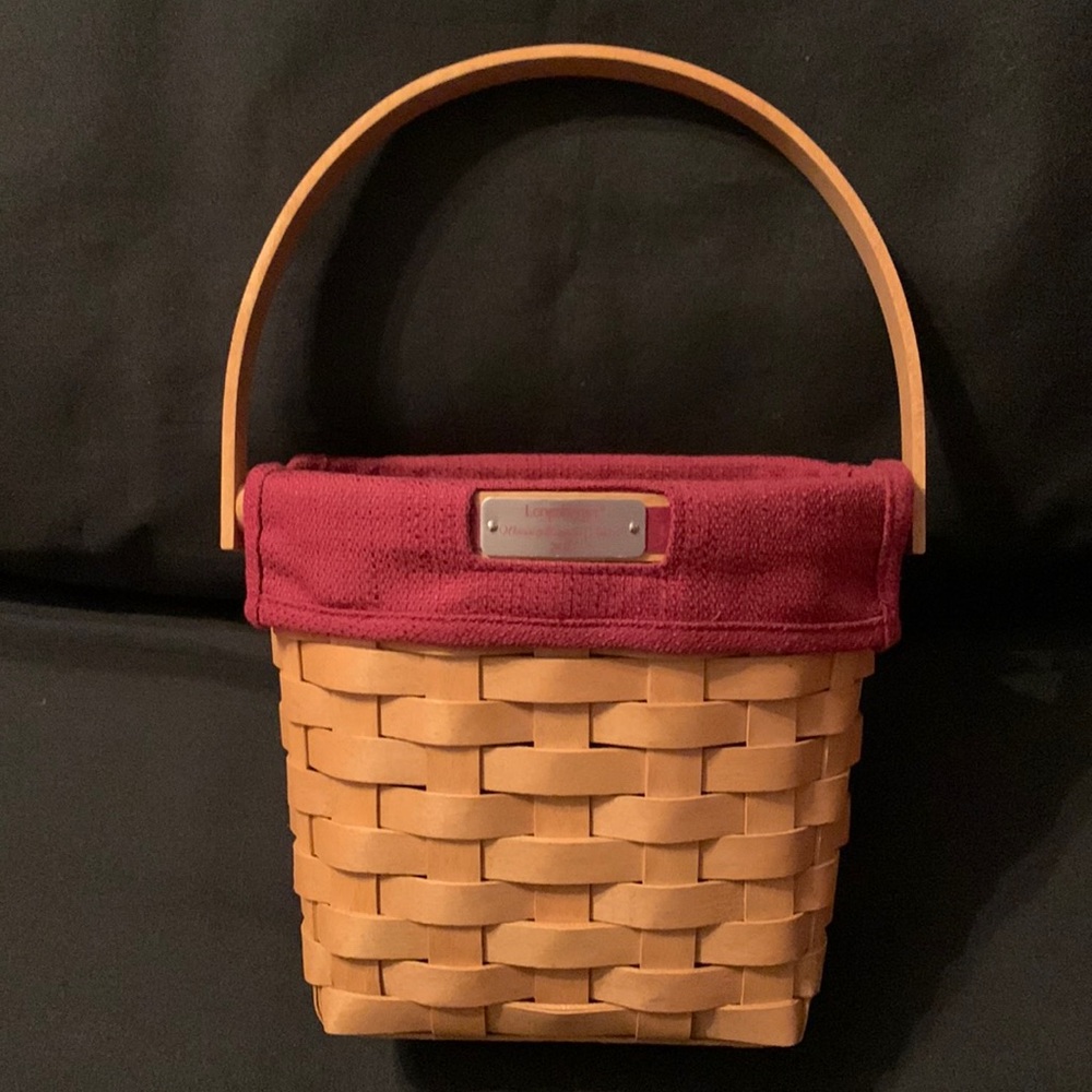 Longaberger 2005 Woven Memories Basket with Liner, Protector, and Produc…